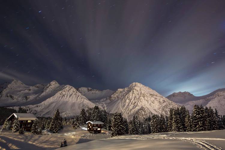 Winterevening in the mountains von Ralf Eisenhut