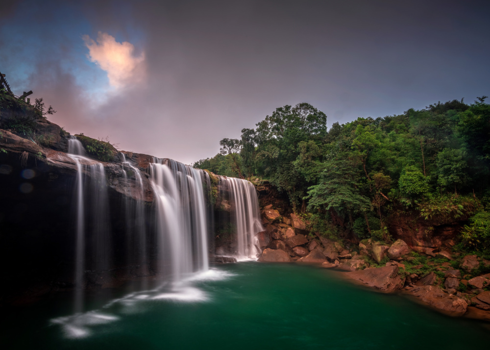 Krangsuri falls on a beautiful evening! von Ramamurthi Palaniraman