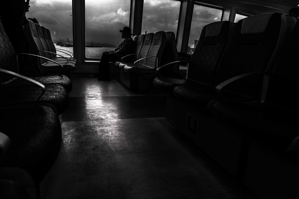 lonely passenger von Ramiz Şahin