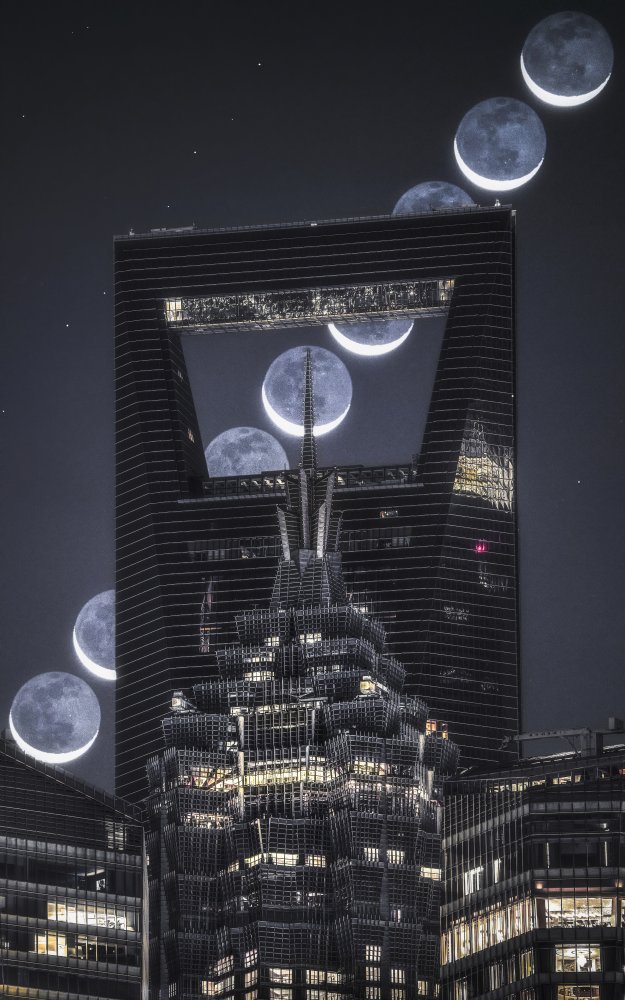 Crescent Moon over Shanghai von Ran Shen