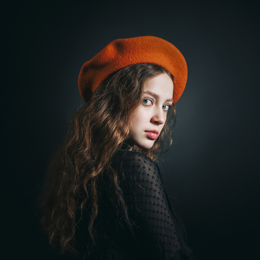 Orange beret. von Refat