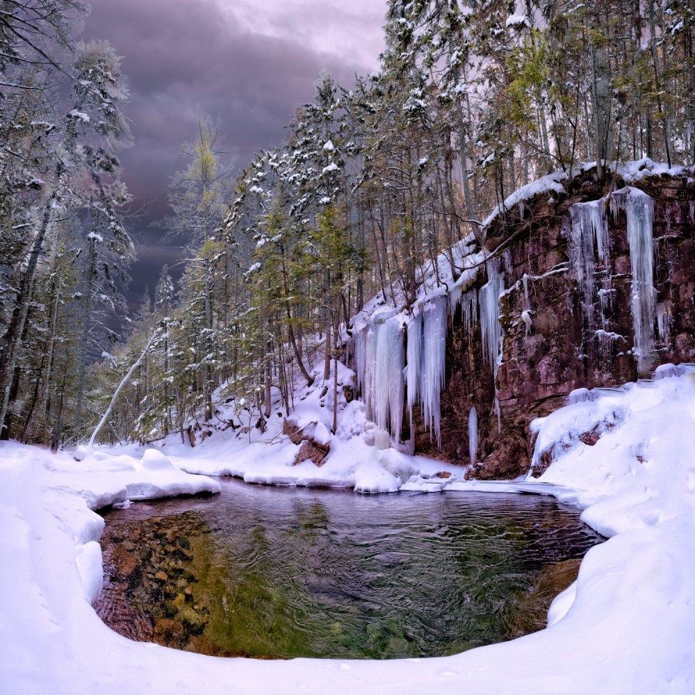 Winters Pool von Rick Reade