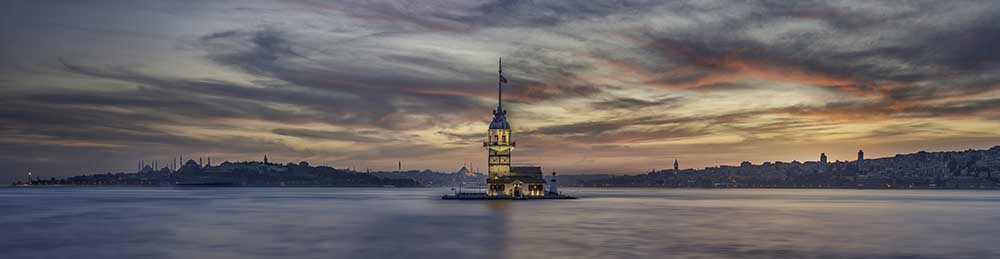 Jungfrauenturm von Rilind Hoxha