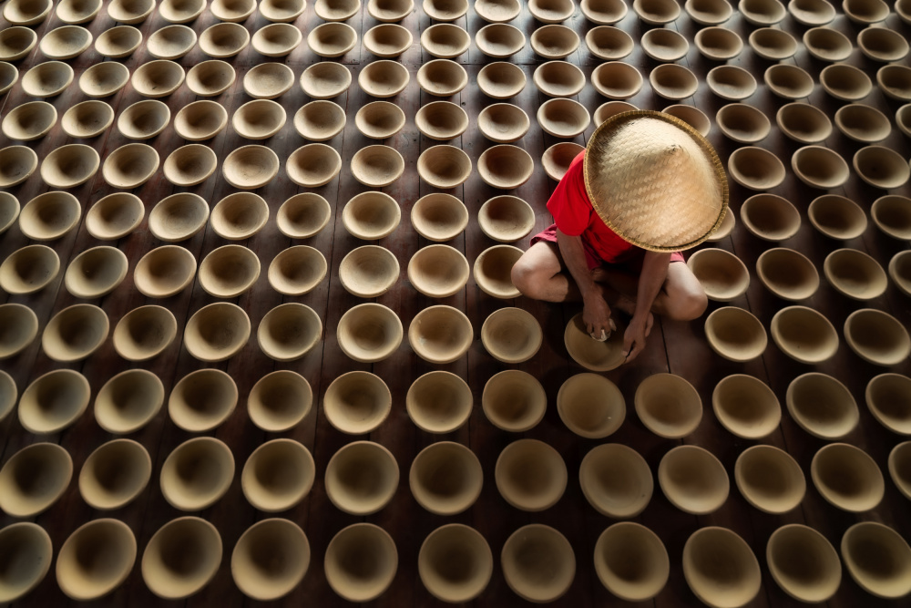 pottery Craftsman von Rini Widyantini