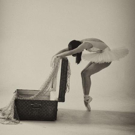 Dancer &amp; Box-4