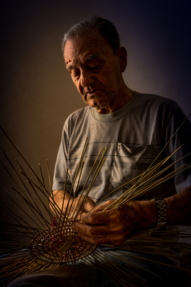 the basket maker von Roberto Rampinelli