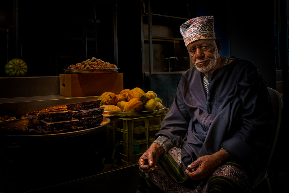 The fruit Seller von Roberto Rampinelli