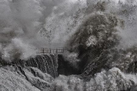 Sea wave on the pier