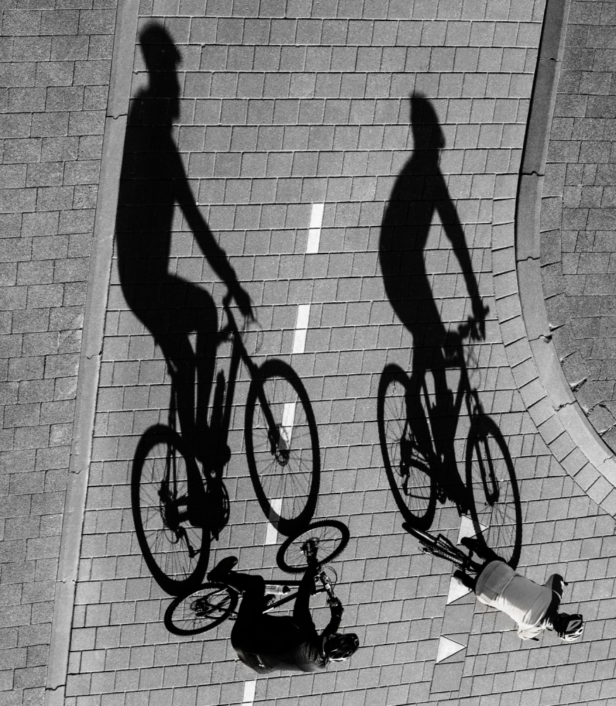 Moving shadows von Roelof de Hoog