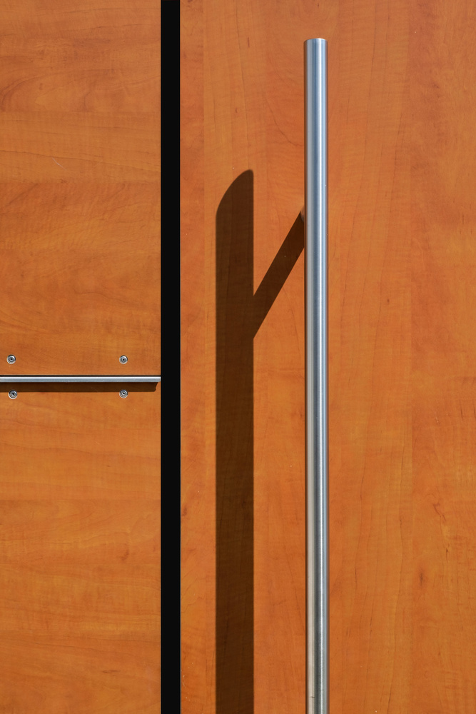 shadow on the door von Rolf Endermann