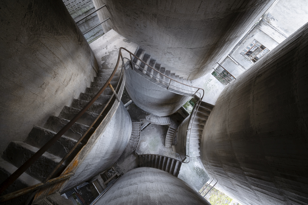 Concrete Pillars von Roman Robroek