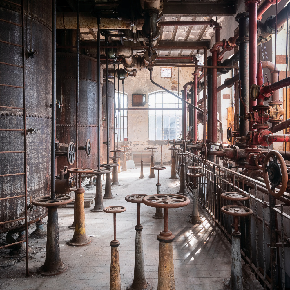 Industry in Decay von Roman Robroek