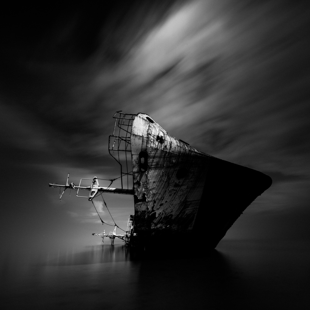 Stranded von Rony Tjayana