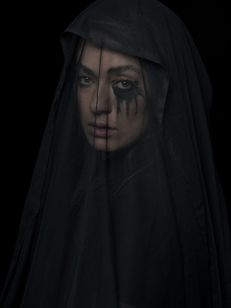 Pain von Roya nour mohahammadi