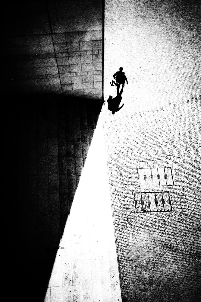 beneath this tired ground von Rui Correia