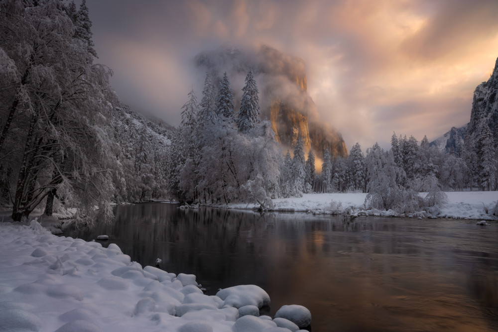 Temple of the Valley von Ryan Dyar