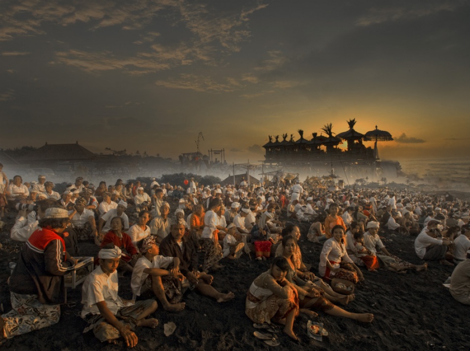 Ceremony on the beach von Saelanwangsa