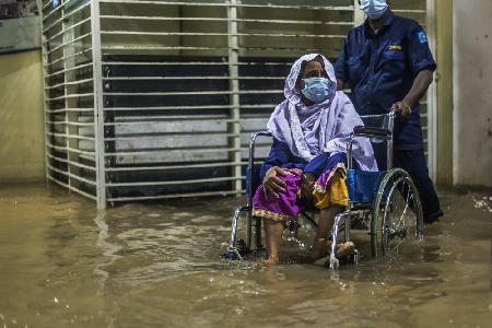 Hospital under water