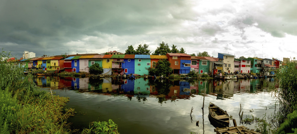 Colorful city von Sara shafigh