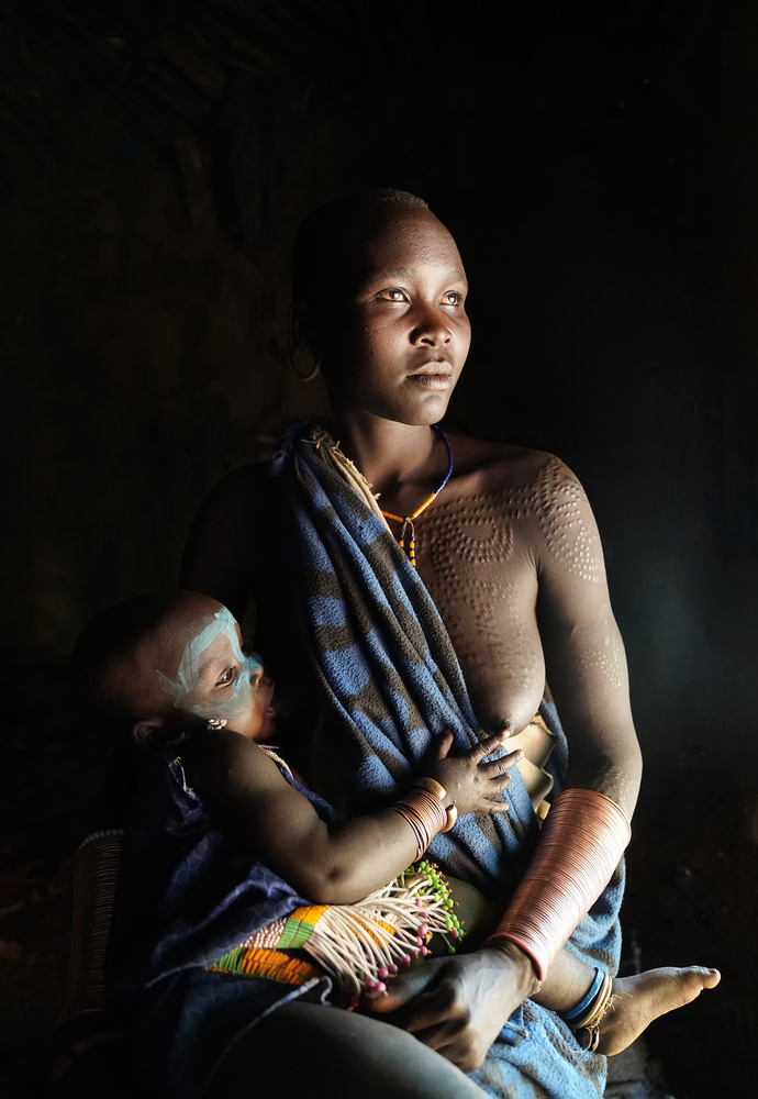 Ethiopian tribes suri von Sarawut Intarob