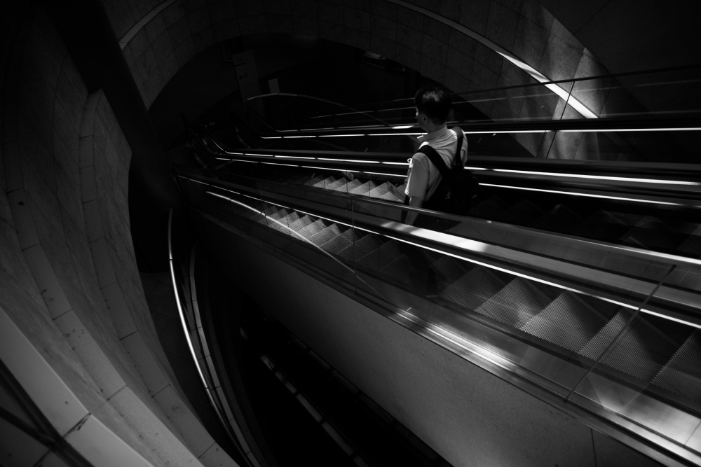 escalator von Satoshi Hata