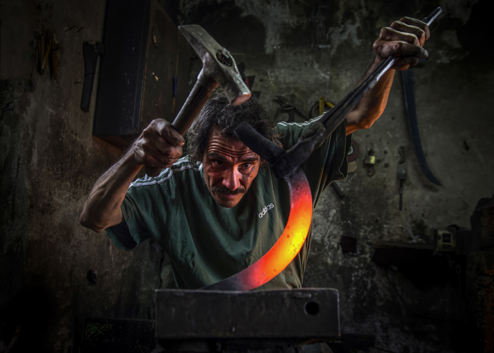 blacksmith V von Savas Sener