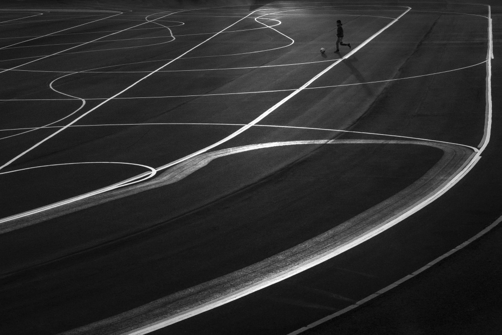 Leading Lines von Sebastian Prioteasa