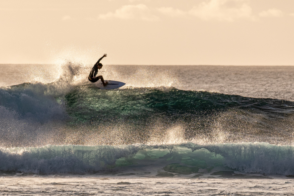 Up to the Wave von Serge Melesan