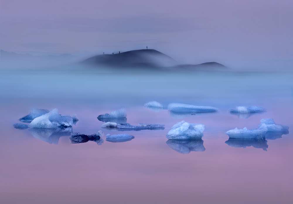 Pink Lake and photographers von Shenshen Dou