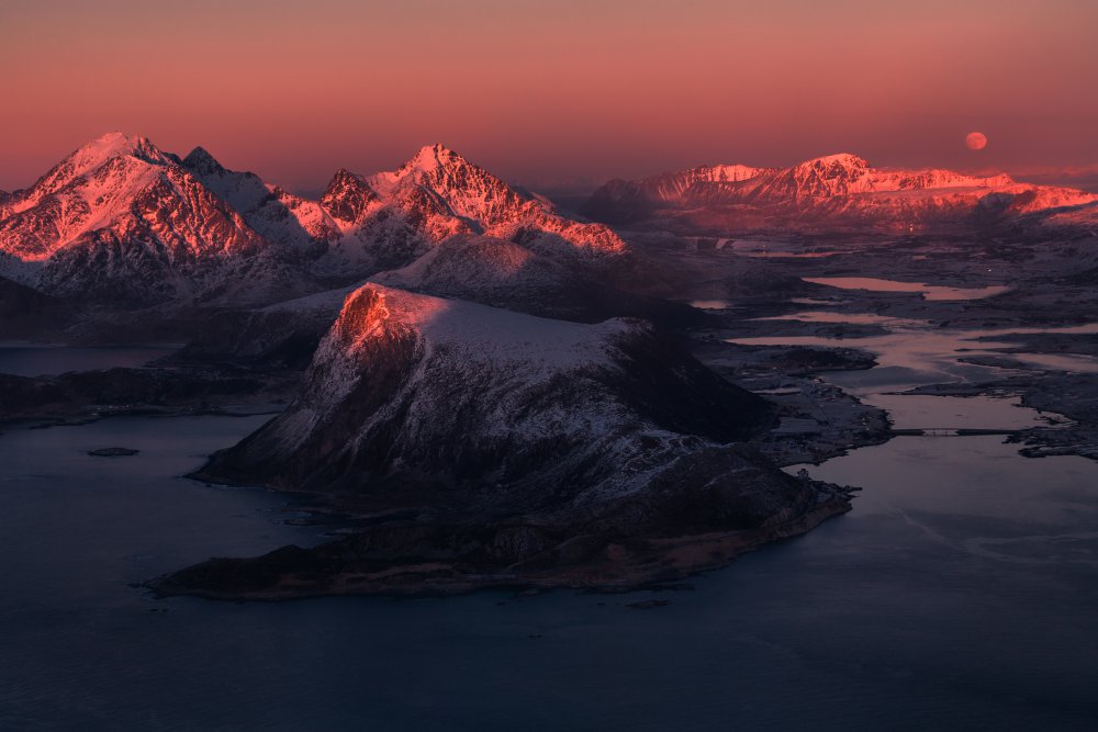 The Lofoten Islands. Full moon. von Siarhei Mikhaliuk *