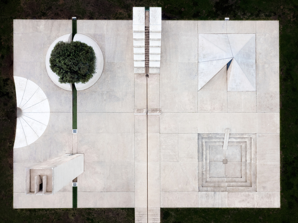 Table Set von Simon Gelfand