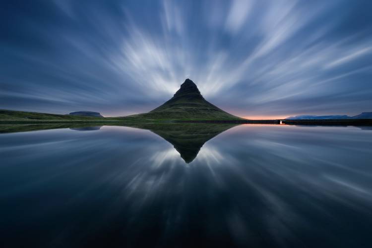 A Night at Kirkjufell von Simon Roppel