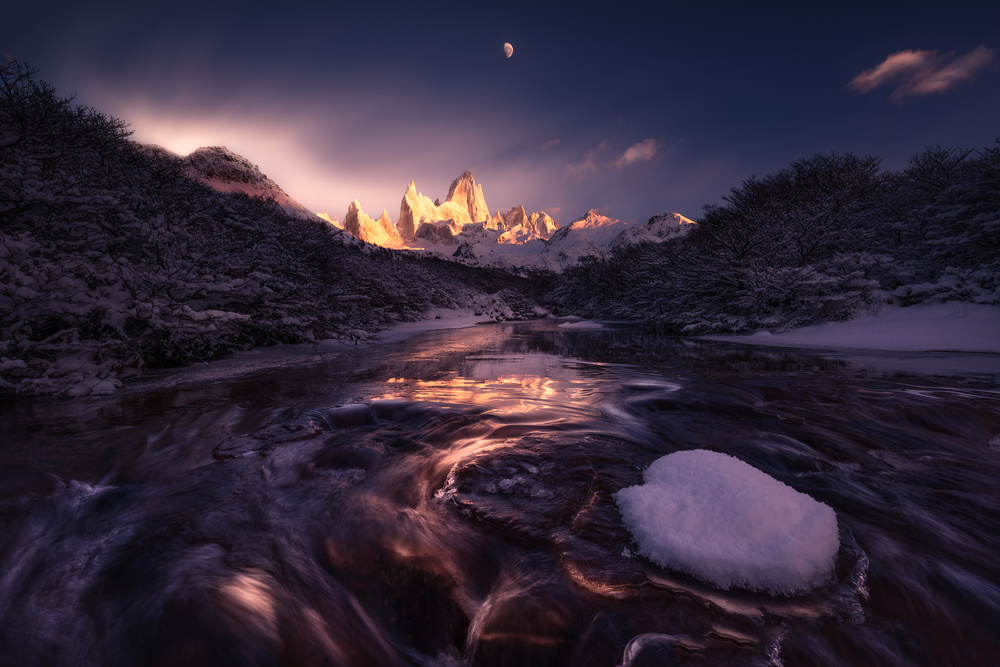 Under the moon von Simon Roppel