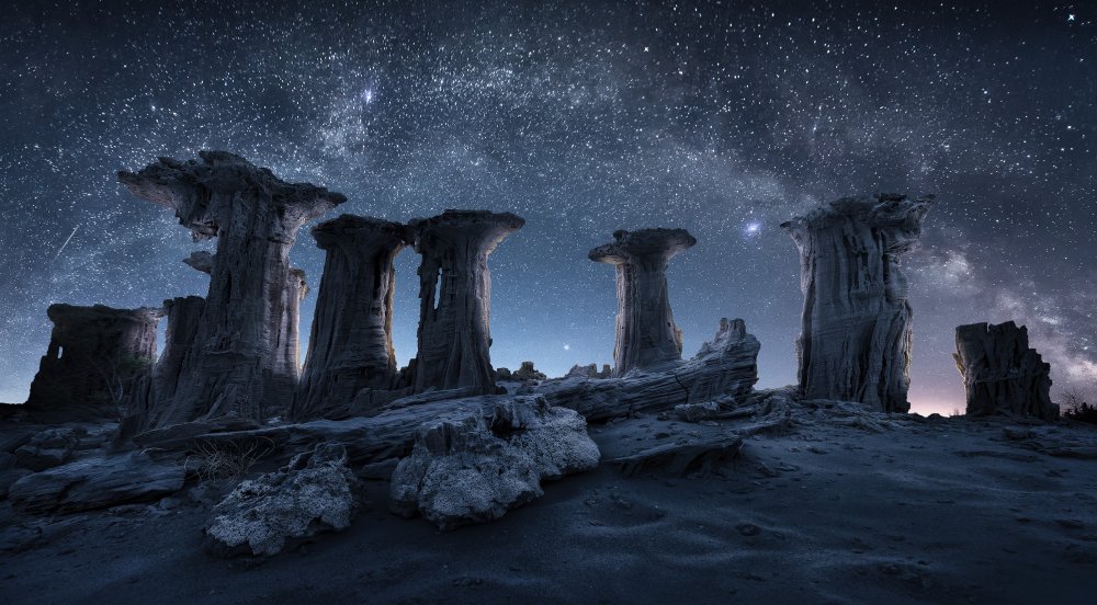 Primival Arch and Columns von Simon Xu