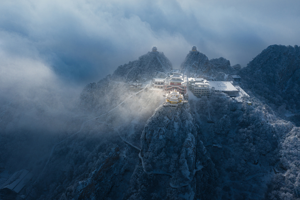 The palace above the clouds von Simoon