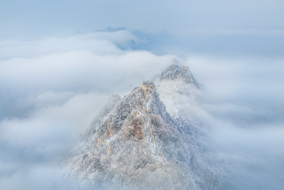 The Great Wall in the clouds von Simoon