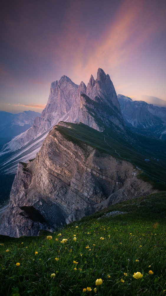 Garland under the mountain von Simoon