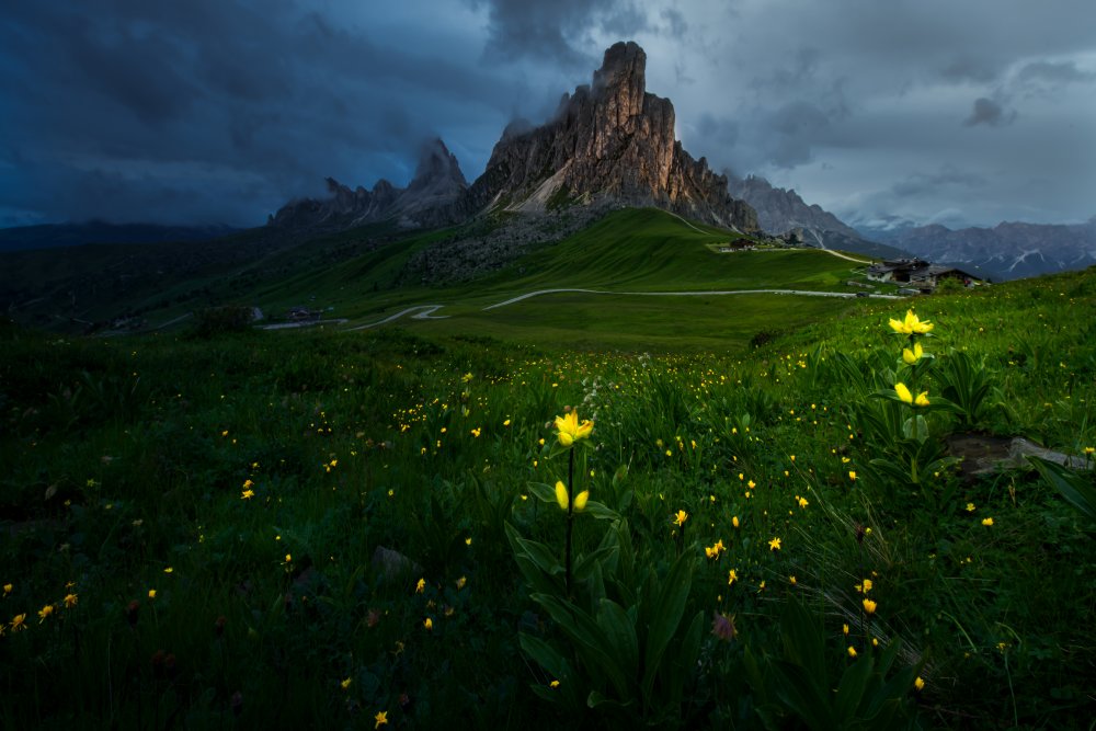 After the mountain rain von Simoon