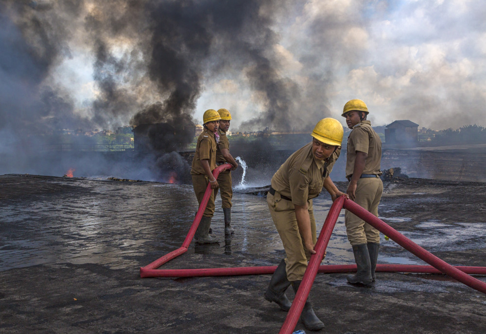 Moments of fire von Souvik Banerjee