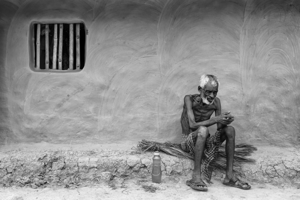 Alone in solitude von Sudipta Chakraborty