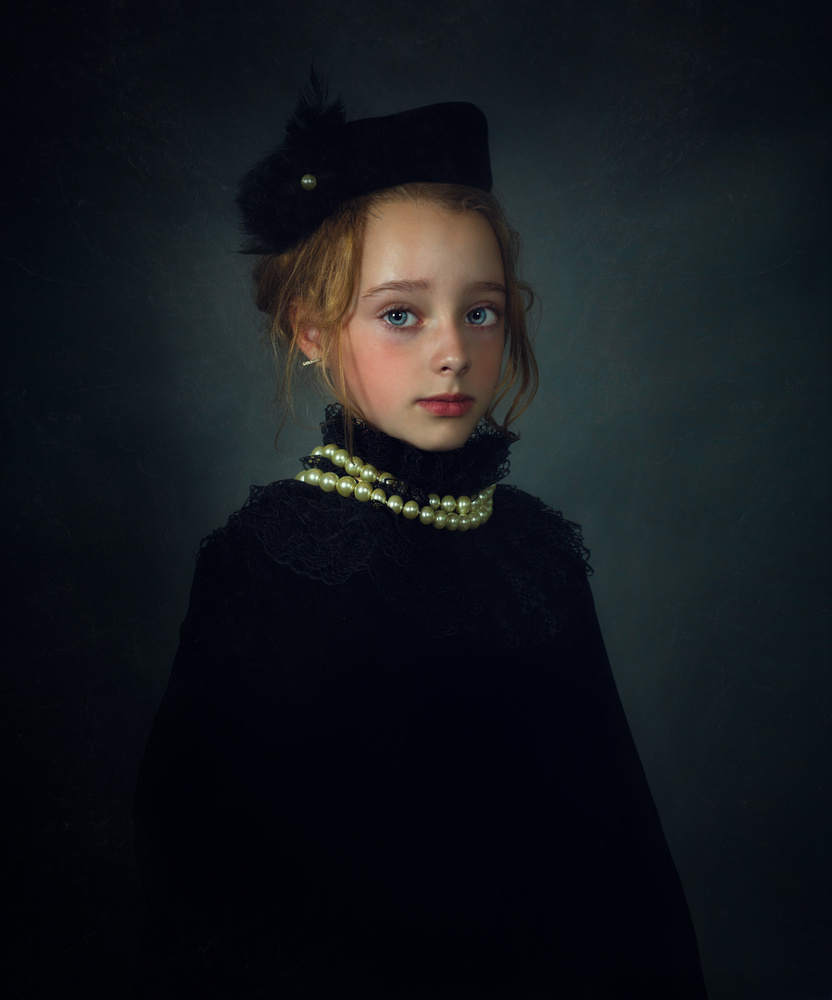 Little fashion-girl von Svetlana Melik-Nubarova