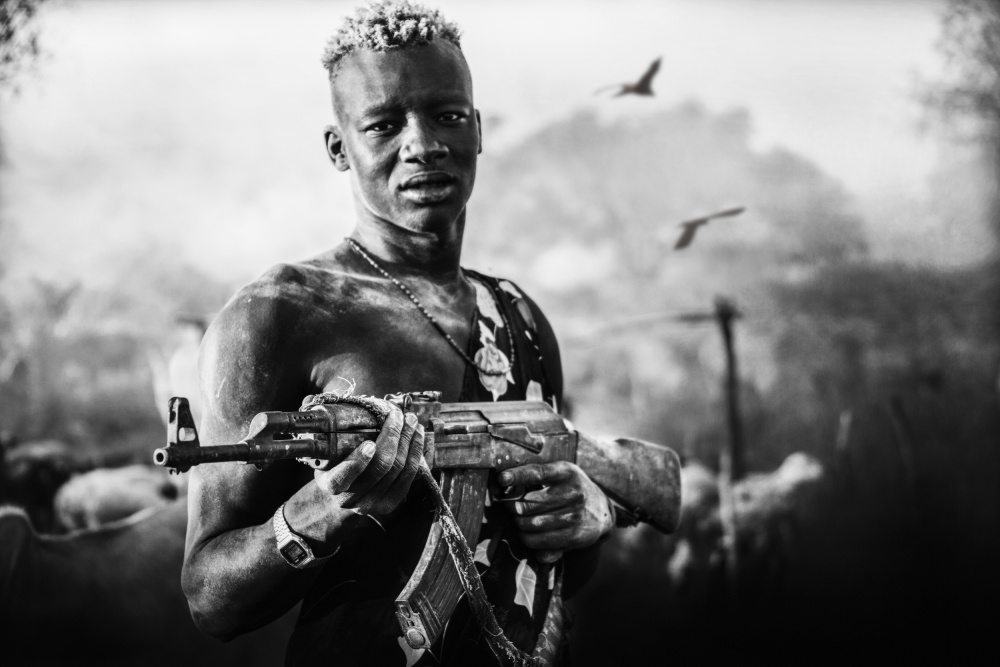 Mundari with AK47 von Svetlin Yosifov