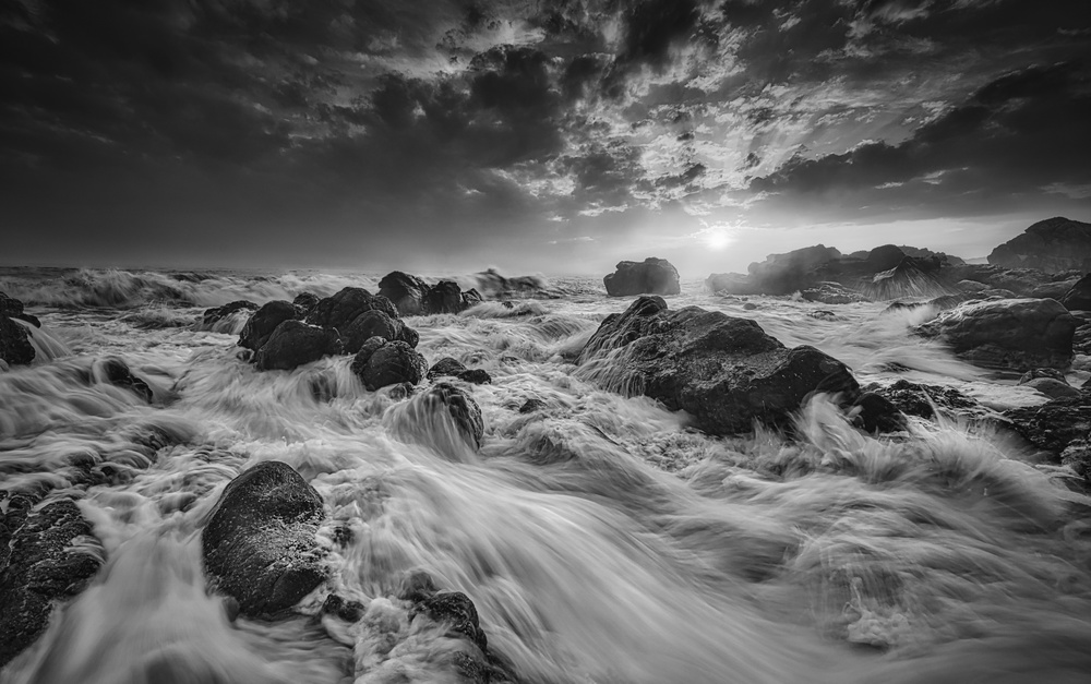 Rough sea sunset von Takafumi Yamashita