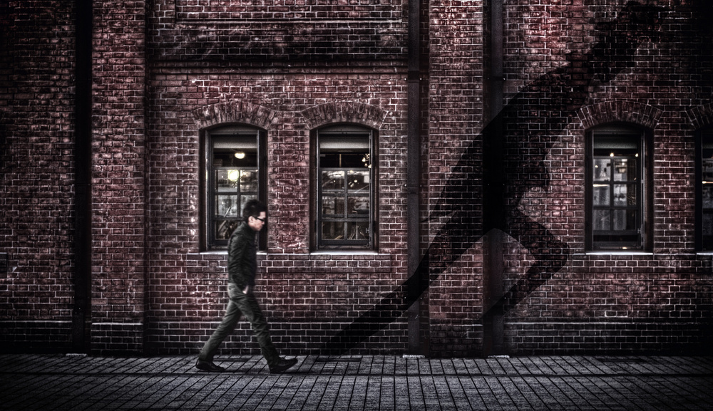 moving shadow von Takashi Suzuki