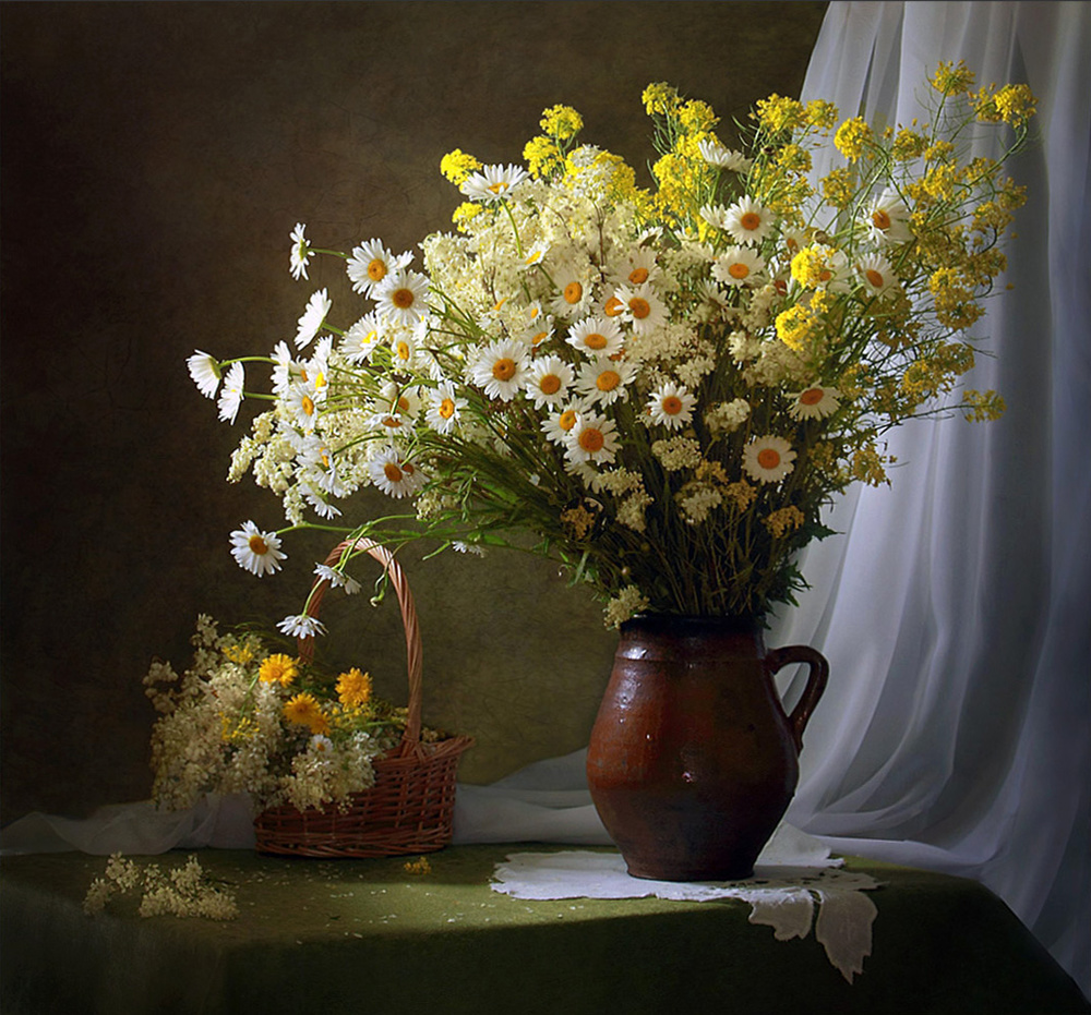 With a bouquet of meadow flowers von Tatyana Skorokhod