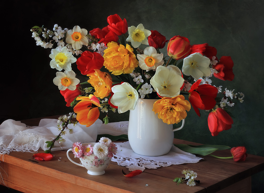 With spring bouquets von Tatyana Skorokhod