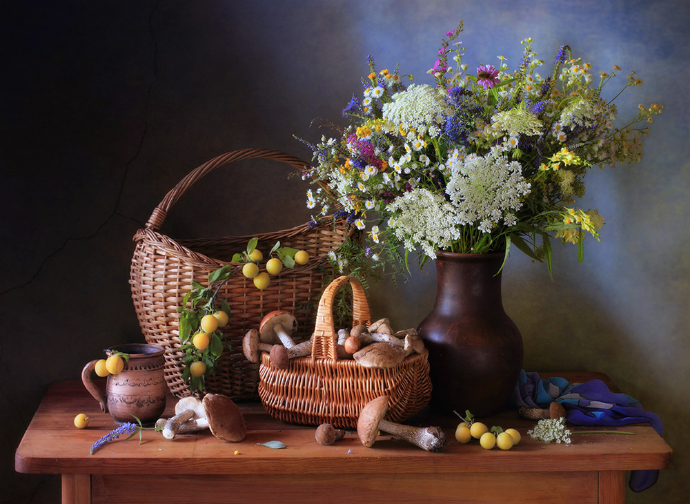 Still life with mushrooms von Tatyana Skorokhod