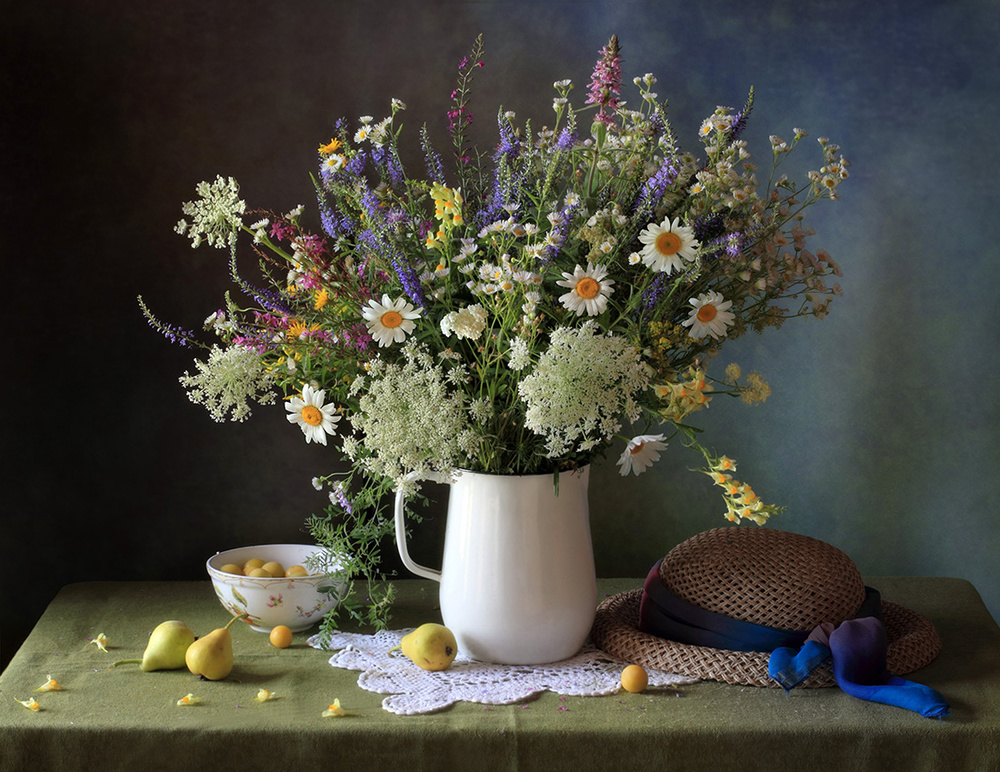 Still-life with meadow flowers von Tatyana Skorokhod