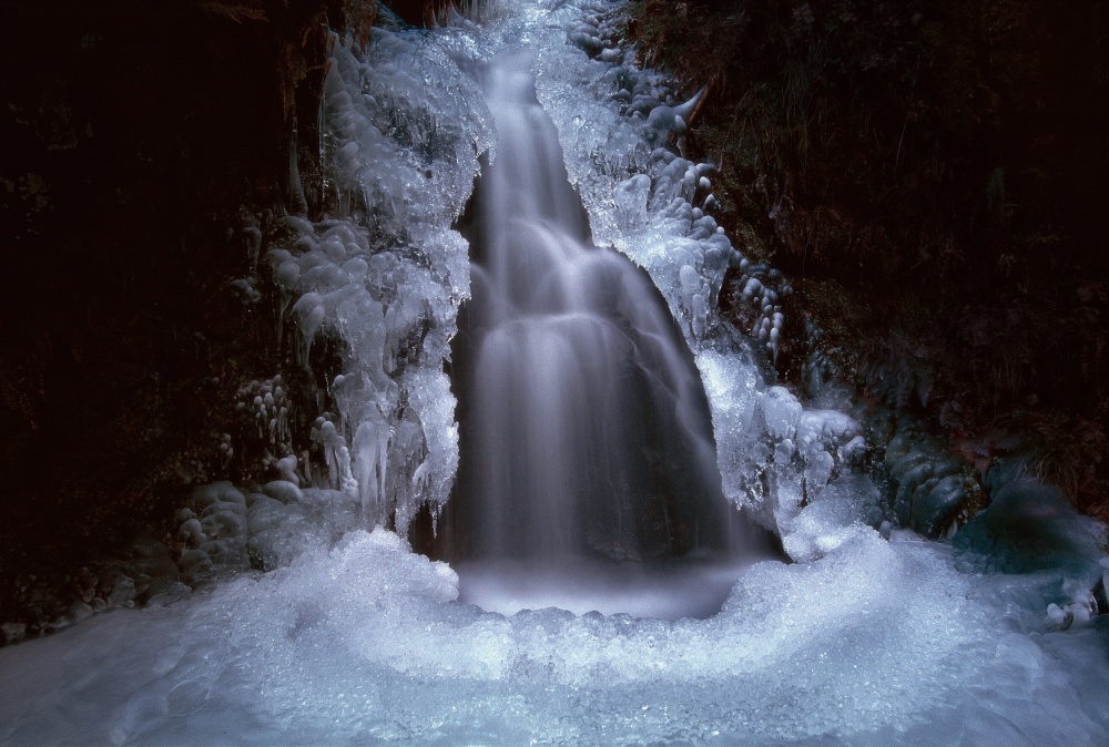 Icefall von Thomas Haney