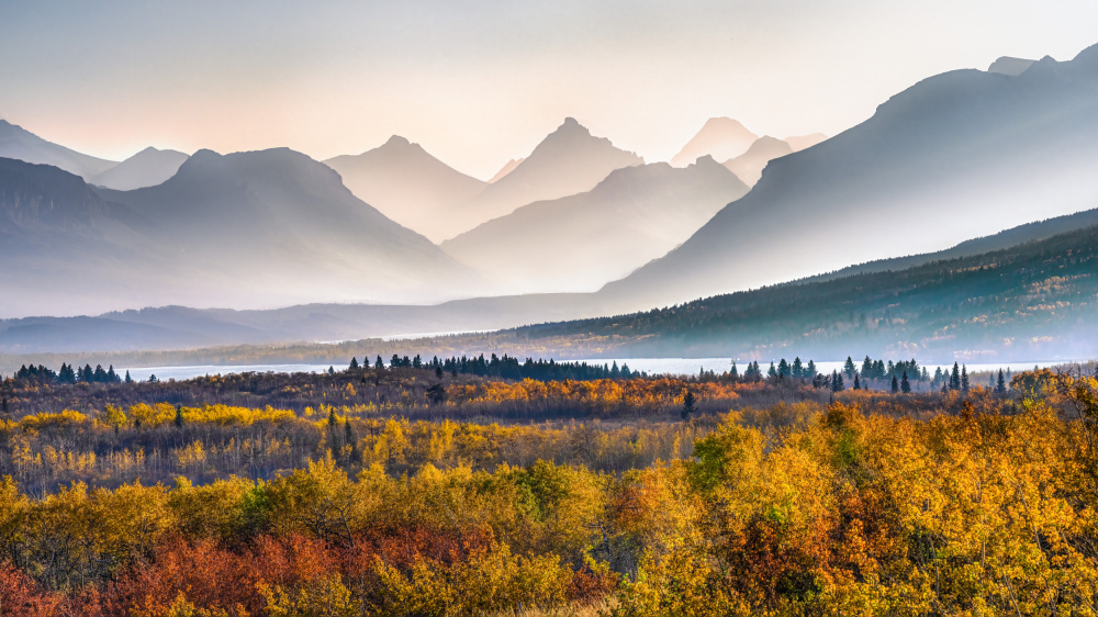 Autumn Mountain in Glacier Park von Ti Wang